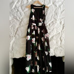 Banana Republic Floral midi pocket dress with tie waist NWOT